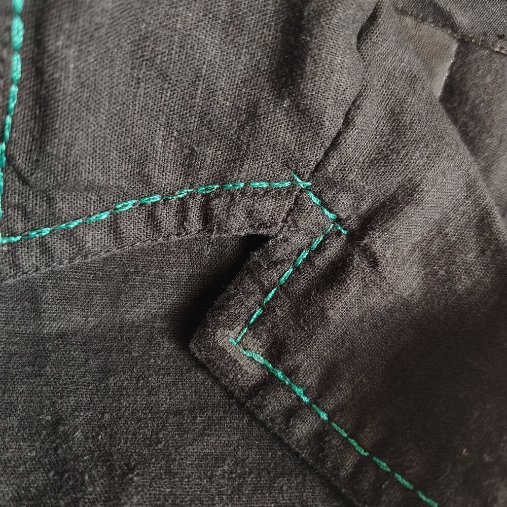 Requirements Black Button Up Embroidered Shirt Peacock Floral Linen Sz 10 - Picture 8 of 12